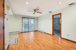 8 Cambridge Rd, Totowa, NJ 07512 - Photo 21