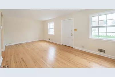 70 Gerard Rd, Nutley, NJ 07110 - Photo 3