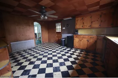 994 Limecrest Rd, Andover Township, NJ 07848 - Photo 5