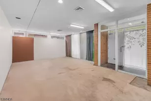 86 88Chancellor Ave, Newark, NJ 07112 - Photo 3