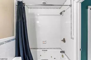 55 Cherrywood Dr, Franklin Township, NJ 08873 - Photo 25