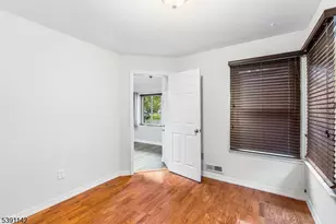 55 Cherrywood Dr, Franklin Township, NJ 08873 - Photo 9