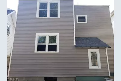 75 Osborne Pl, Irvington, NJ 07111 - Photo 9