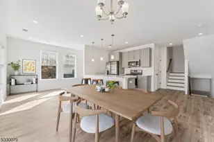 19 Parker Ln, Hanover Township, NJ 07981 - Photo 3