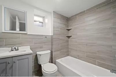 168 Sherman Ave, Newark, NJ 07114 - Photo 17