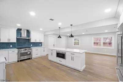 12 Wayne Ter, Bernards Township, NJ 07920 - Photo 9