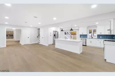 12 Wayne Ter, Bernards Township, NJ 07920 - Photo 11