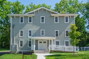 55 Gingerbread Castle Rd, Hamburg, NJ 07419 - Photo 1