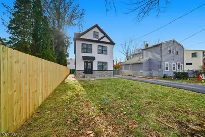 10 Buena Rd, Parsippany, NJ 07054 - Photo 1