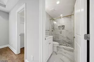 10 Buena Rd, Parsippany, NJ 07054 - Photo 25