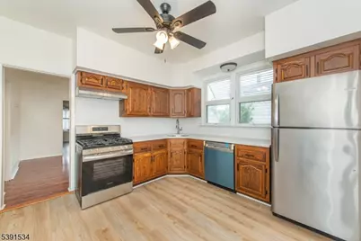 638 Clifton Ave, Clifton, NJ 07011 - Photo 11