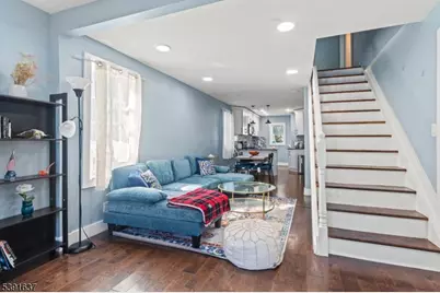 247 E 7th Ave, Roselle, NJ 07203 - Photo 3