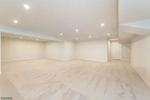 14 Willow Ln, Parsippany, NJ 07054 - Photo 31