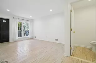 5 Rider Ct, Newark, NJ 07103 - Photo 11