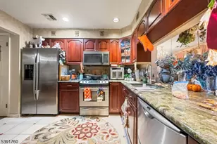 95 Quartz Ln, Paterson, NJ 07501 - Photo 9