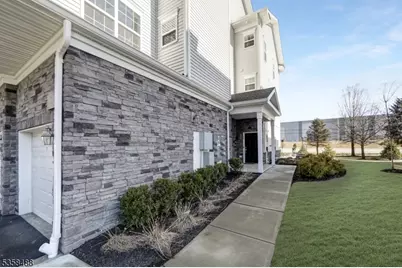 17 Veterans Way, Morris Plains, NJ 07950 - Photo 29