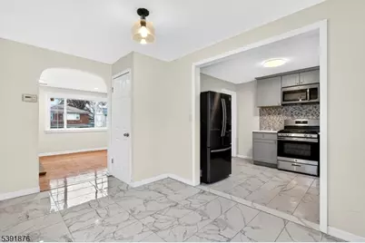 1244 Grandview Ave, Union Township, NJ 07083 - Photo 7