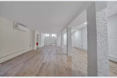 13 2nd Ave #B, Newark, NJ 07104 - Photo 3