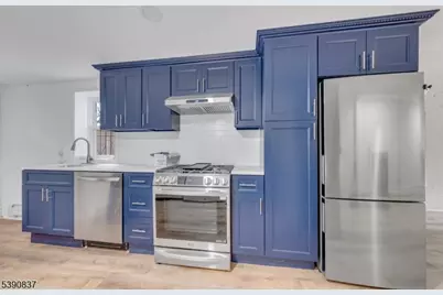 13 2nd Ave #B, Newark, NJ 07104 - Photo 1