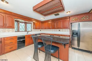 951 N Beverwyck Rd, Parsippany, NJ 07005 - Photo 21