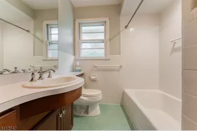 69 Cedar Grove Rd, Branchburg Township, NJ 08876 - Photo 17