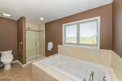 10 Salmon Ct, Mount Olive, NJ 07828 - Photo 33