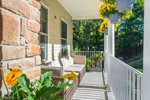 10 Salmon Ct, Mount Olive, NJ 07828 - Photo 3