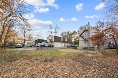 194 Saddle River Rd, Saddle Brook Township, NJ 07663 - Photo 5