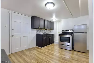 137 139 Monmouth Rd, Elizabeth, NJ 07208 - Photo 17