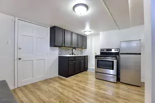 137-139 Monmouth Rd, Elizabeth, NJ 07208 - Photo 17