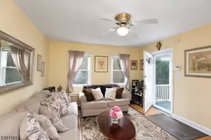 202 Gold St, Green Brook Township, NJ 08812 - Photo 3