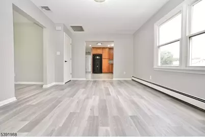 53 Mt Pleasant Ave  2nd Fl #2, Belleville, NJ 07109 - Photo 5