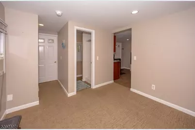 1230 State Rt 23, Wantage, NJ 07461 - Photo 15