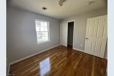 28 Kent St, Newark, NJ 07108 - Photo 7