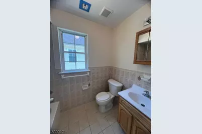 28 Kent St, Newark, NJ 07108 - Photo 9