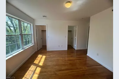 28 Kent St, Newark, NJ 07108 - Photo 5