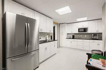 107 Hamilton Trl, Totowa, NJ 07512 - Photo 19