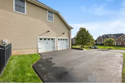 107 Hamilton Trl, Totowa, NJ 07512 - Photo 39