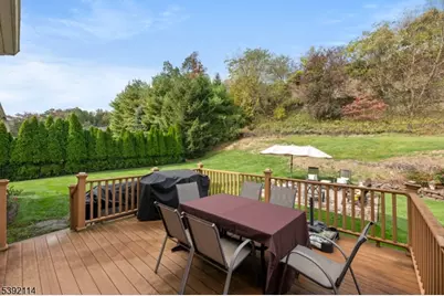 107 Hamilton Trl, Totowa, NJ 07512 - Photo 41