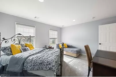 107 Hamilton Trl, Totowa, NJ 07512 - Photo 15