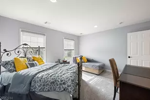 107 Hamilton Trail, Totowa, NJ 07512 - Photo 15