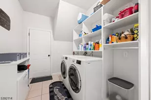 107 Hamilton Trail, Totowa, NJ 07512 - Photo 17