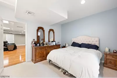 107 Hamilton Trl, Totowa, NJ 07512 - Photo 23