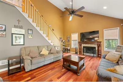 107 Hamilton Trl, Totowa, NJ 07512 - Photo 5