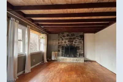 8 Beach View Ct, Hardyston Township, NJ 07460 - Photo 3