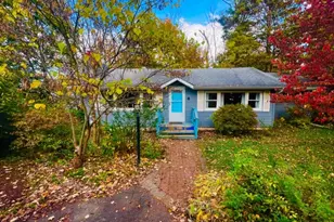 8 Beach View Ct, Hardyston Township, NJ 07460 - Photo 1