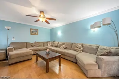 255 Knoll Rd, Parsippany, NJ 07034 - Photo 7