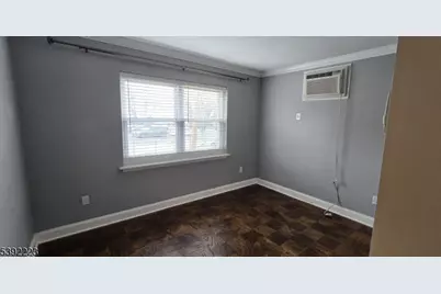 100 Luttgen Pl #B1, Linden, NJ 07036 - Photo 13