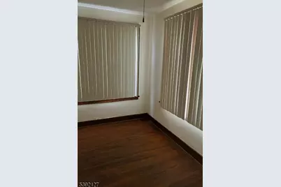 43 Ampere Pkwy, East Orange, NJ 07017 - Photo 9