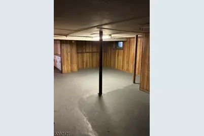 43 Ampere Pkwy, East Orange, NJ 07017 - Photo 7